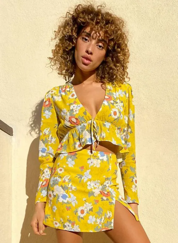 tatiana skirt sold by Aritzia