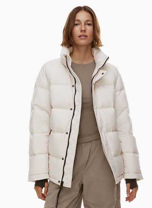the super puff™ sold by Aritzia product image thumbnail 3