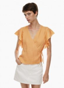 rosebery linen blouse sold by Aritzia