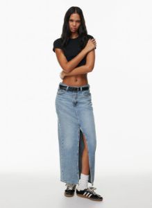 column skirt sold by Aritzia