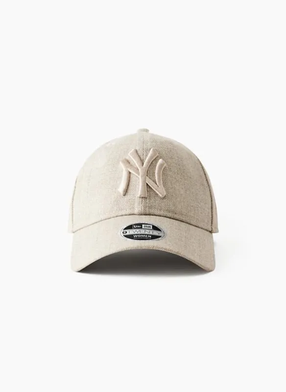 new york yankees baseball cap sold by Aritzia