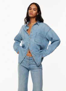 the 80s comfy denim shirt sold by Aritzia