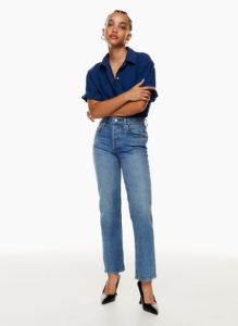 the arlo high rise straight sold by Aritzia
