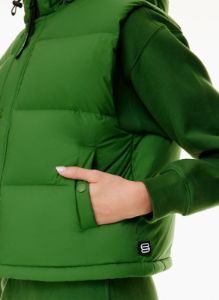the super puff™ shorty vest sold by Aritzia