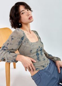 grace top sold by Aritzia