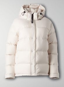 the super puff™ sold by Aritzia