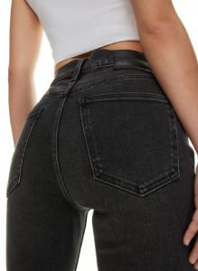 the arlo hi-rise straight jean sold by Aritzia
