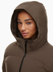 the super puff₂o™ long sold by Aritzia