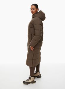 the super puff₂o™ long sold by Aritzia