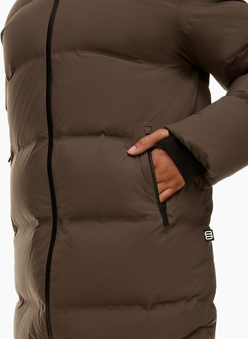 the super puff₂o™ long sold by Aritzia product image thumbnail 4