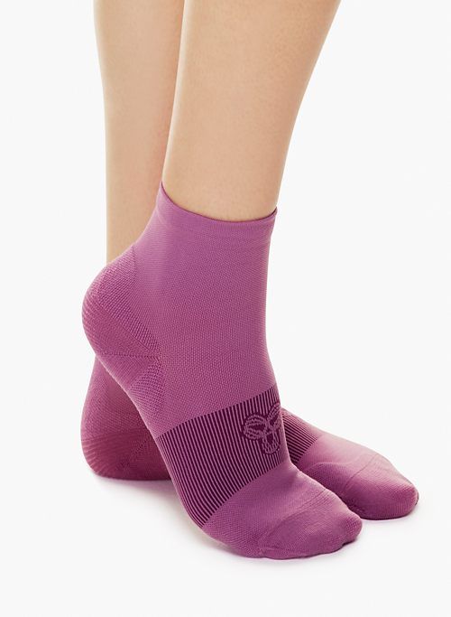 train ankle sock 3-pack sold by Aritzia product image thumbnail 2