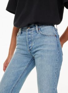 the arlo lo-rise straight jean sold by Aritzia