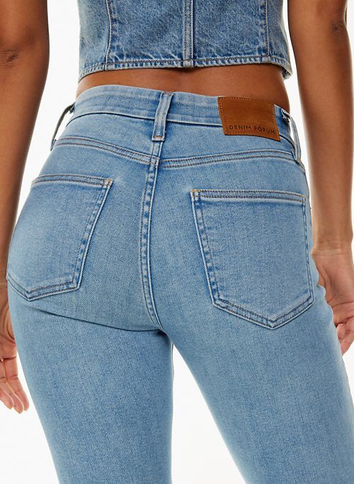the 90s lexi lo-rise bootcut jean sold by Aritzia product image thumbnail 5