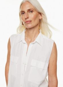 utility sleeveless shirt sold by Aritzia