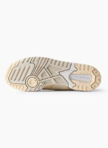 650 sold by Aritzia