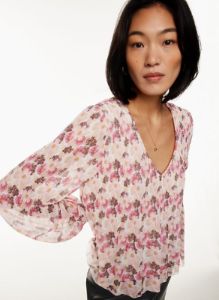 daydreamer v-neck blouse sold by Aritzia