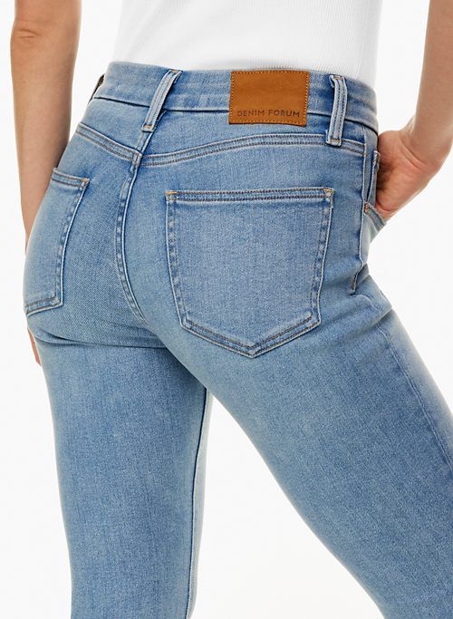 the 90s lexi lo-rise bootcut cropped jean sold by Aritzia product image thumbnail 3