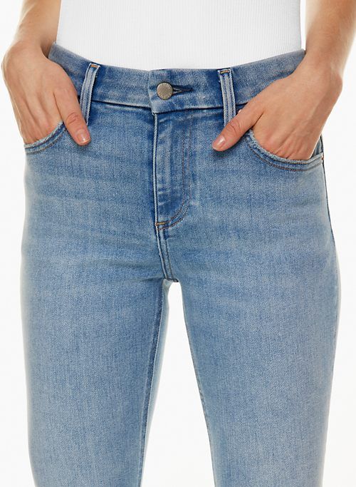 the 90s lexi lo-rise bootcut cropped jean sold by Aritzia product image thumbnail 5
