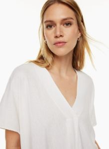 charette linen dress sold by Aritzia