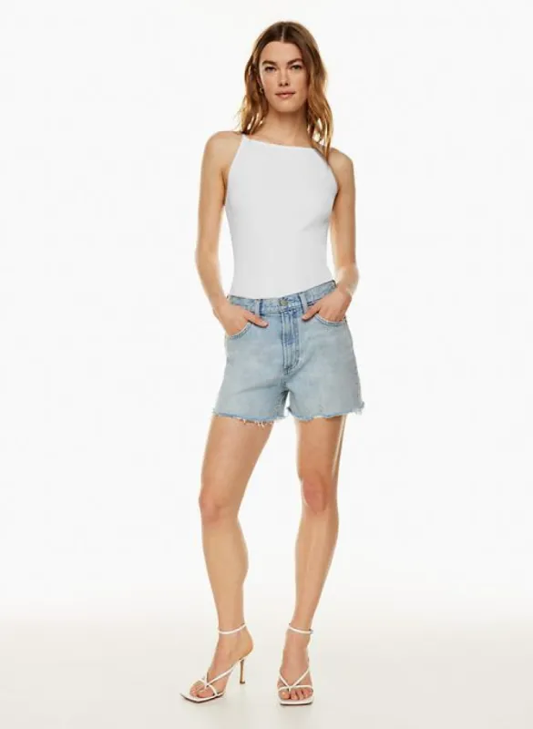the 90s boyfriend hi-rise jean short sold by Aritzia