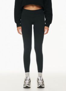 hold-it™ atmosphere lo-rise legging sold by Aritzia