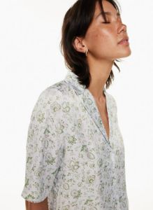 beso shirt sold by Aritzia