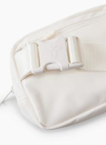 on-the-way exposed bigger bag sold by Aritzia