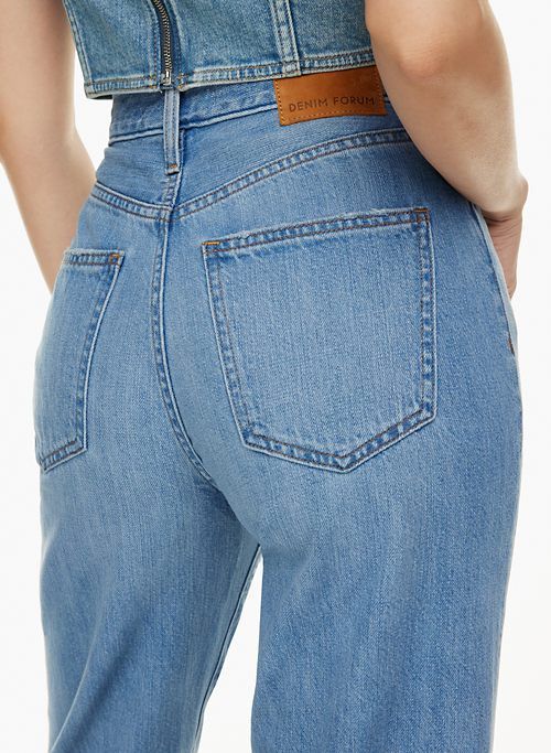the 90s winona hi-rise wide jean sold by Aritzia product image thumbnail 3