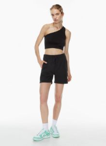 extra fleece boyfriend 5 sweatshort sold by Aritzia