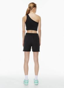 extra fleece boyfriend 5 sweatshort sold by Aritzia