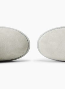 tna x emu stinger mini sold by Aritzia