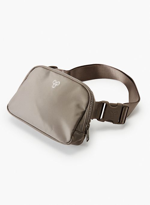 on-the-way exposed bag sold by Aritzia product image thumbnail 4