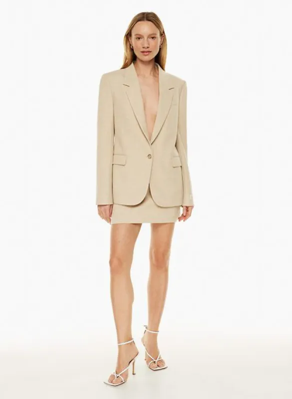 kinsley skirt sold by Aritzia