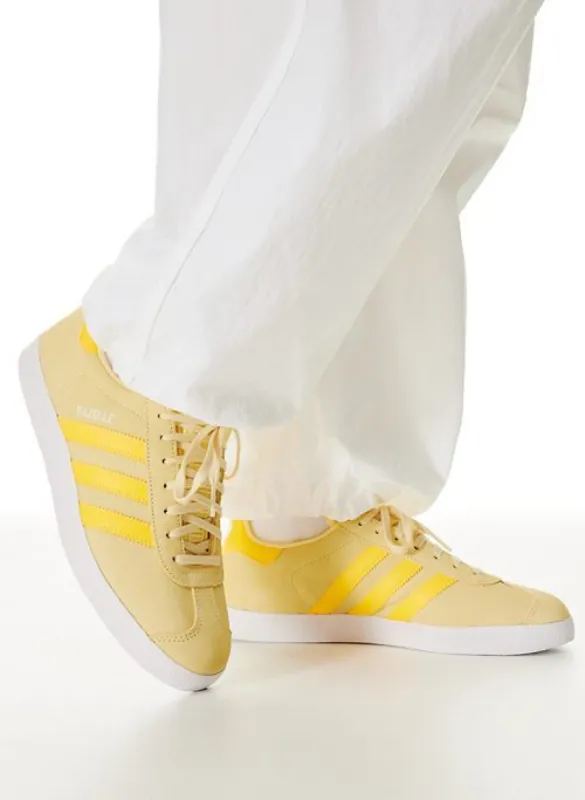 gazelle sold by Aritzia