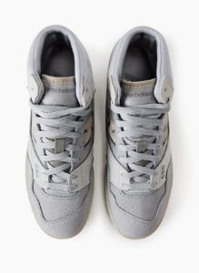 650 sold by Aritzia
