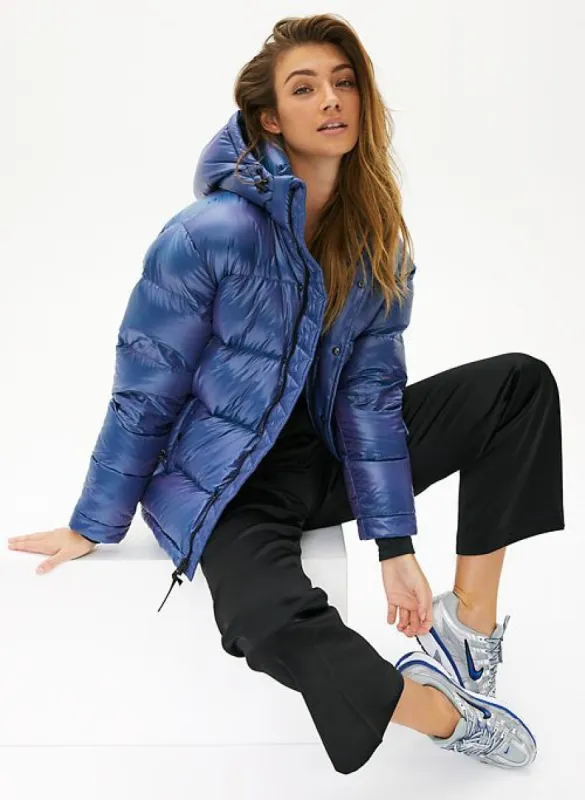 the super puff™ sold by Aritzia