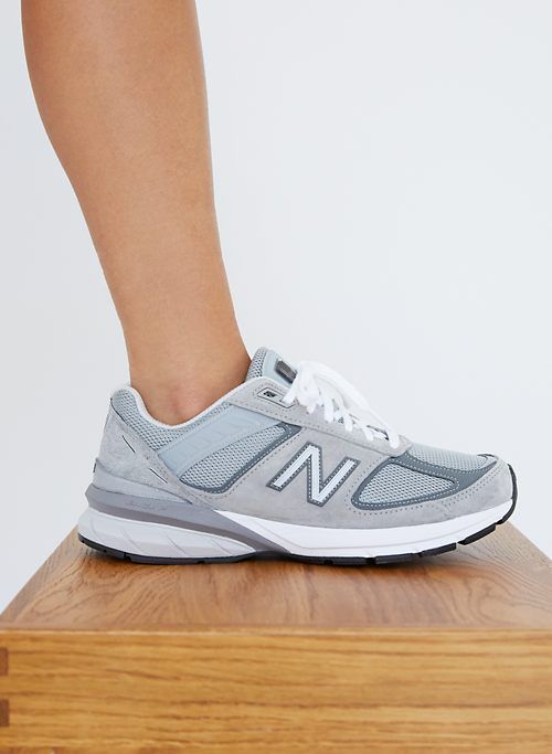 new balance 990 v5 sold by Aritzia product image thumbnail 4