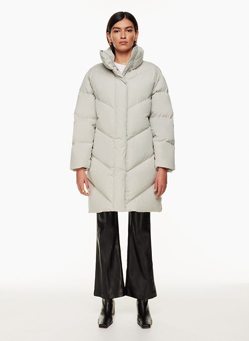 the cloud puff™ mid sold by Aritzia