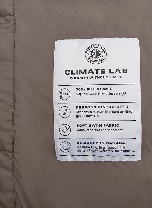 the duvet puffer short sold by Aritzia product image thumbnail 11