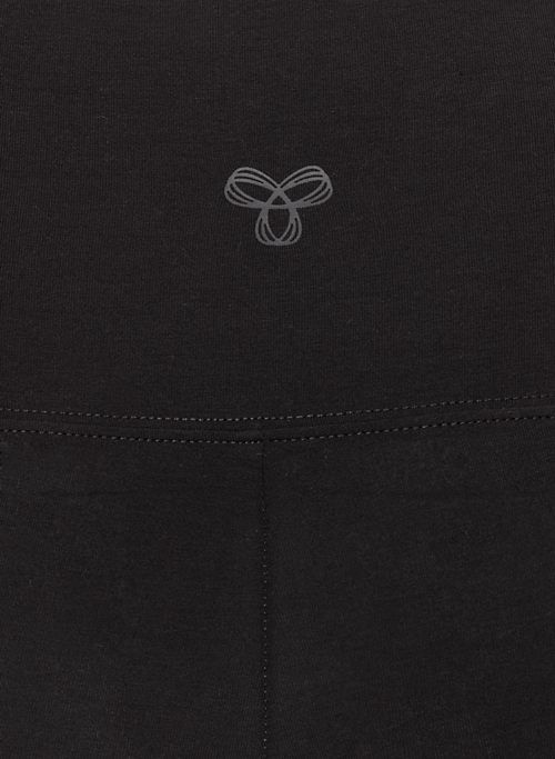 chill atmosphere hi-rise 3 short sold by Aritzia product image thumbnail 8