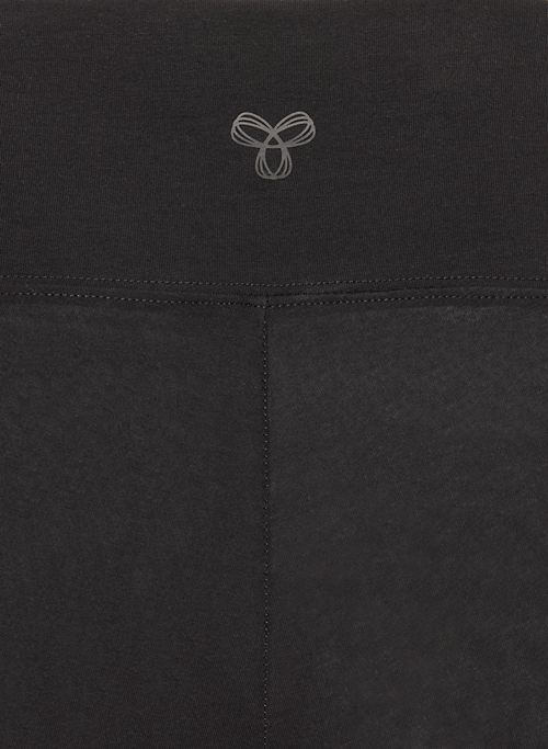 tnachill™ atmosphere mid-rise 7 short sold by Aritzia product image thumbnail 6