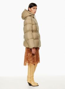 the chalet puffer sold by Aritzia