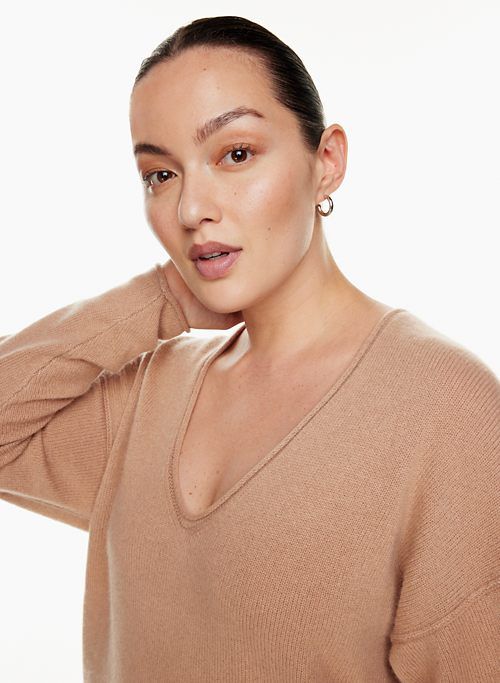 luxe cashmere crush sweater sold by Aritzia product image thumbnail 4