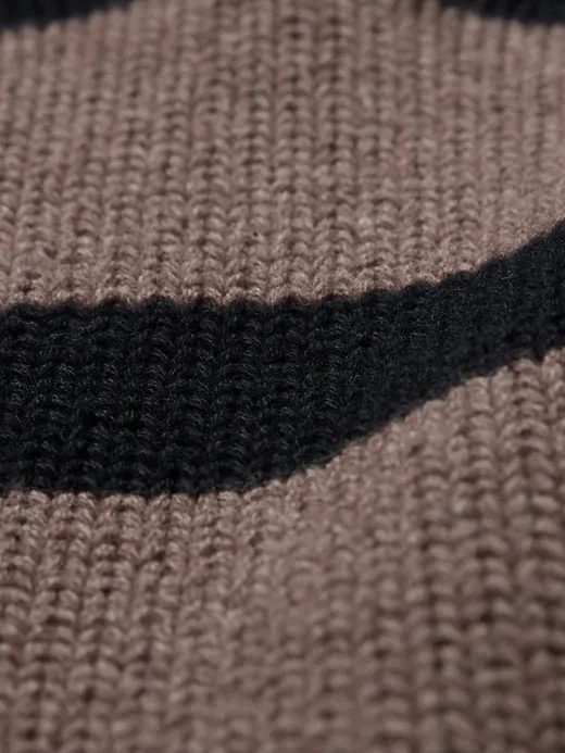 Shrunken Polo Sweater sold by GAP product image thumbnail 4