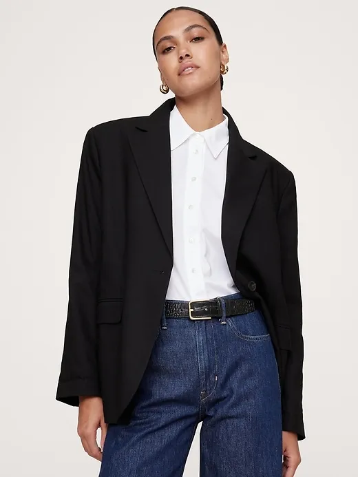 Topstitched Embossed Leather Belt sold by Banana Republic product image thumbnail 2