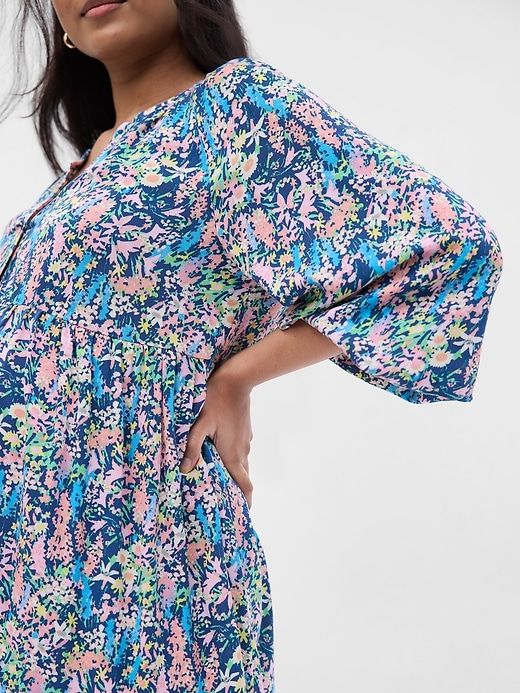 Maternity Balloon Sleeve Tiered Dress sold by GAP product image thumbnail 4