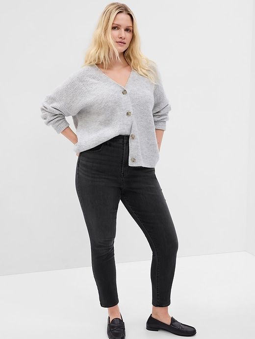 Sky High Rise True Skinny Jeans sold by GAP product image thumbnail 4