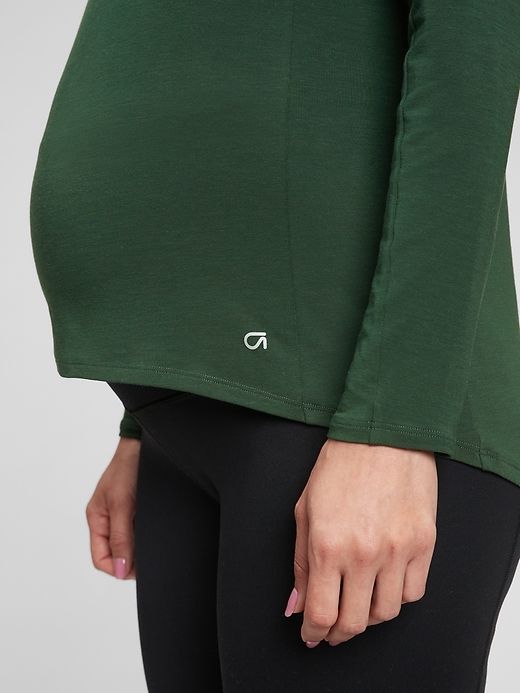 Maternity Breathe Long Sleeve T-Shirt sold by GAP product image thumbnail 4