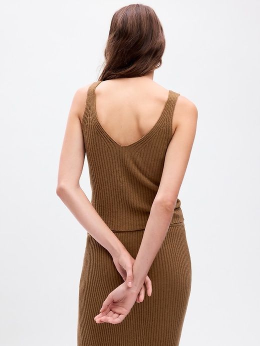 CashSoft Rib Tank Top sold by GAP product image thumbnail 3