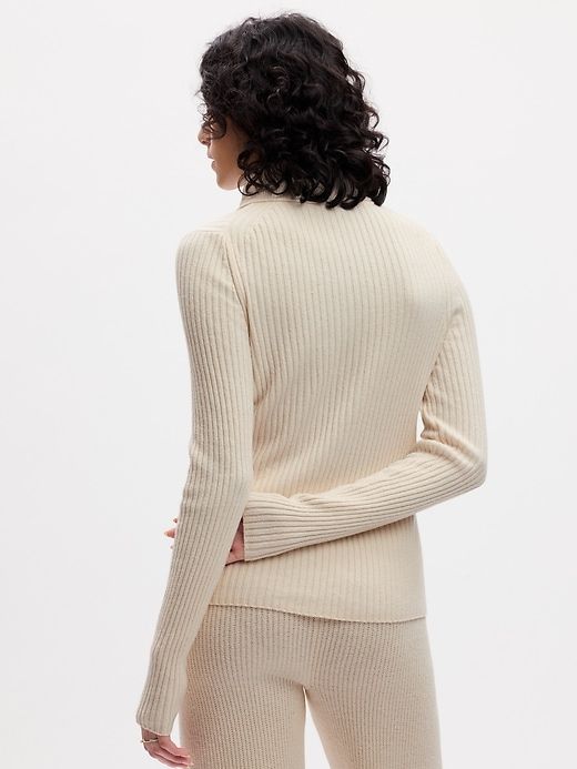 CashSoft Rib Turtleneck Sweater sold by GAP product image thumbnail 3